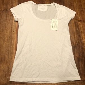 Frame scoop tee